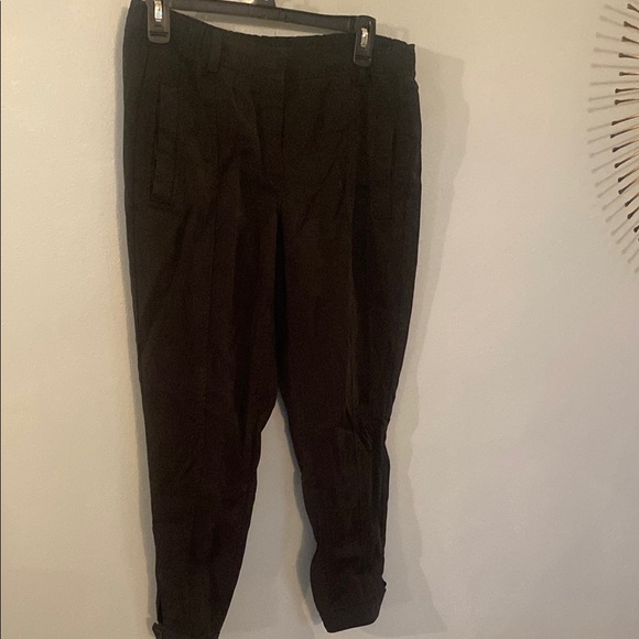 Eileen Fisher Black Cargo Pants Relaxed Fit 100%Tencel - Picture 1 of 4